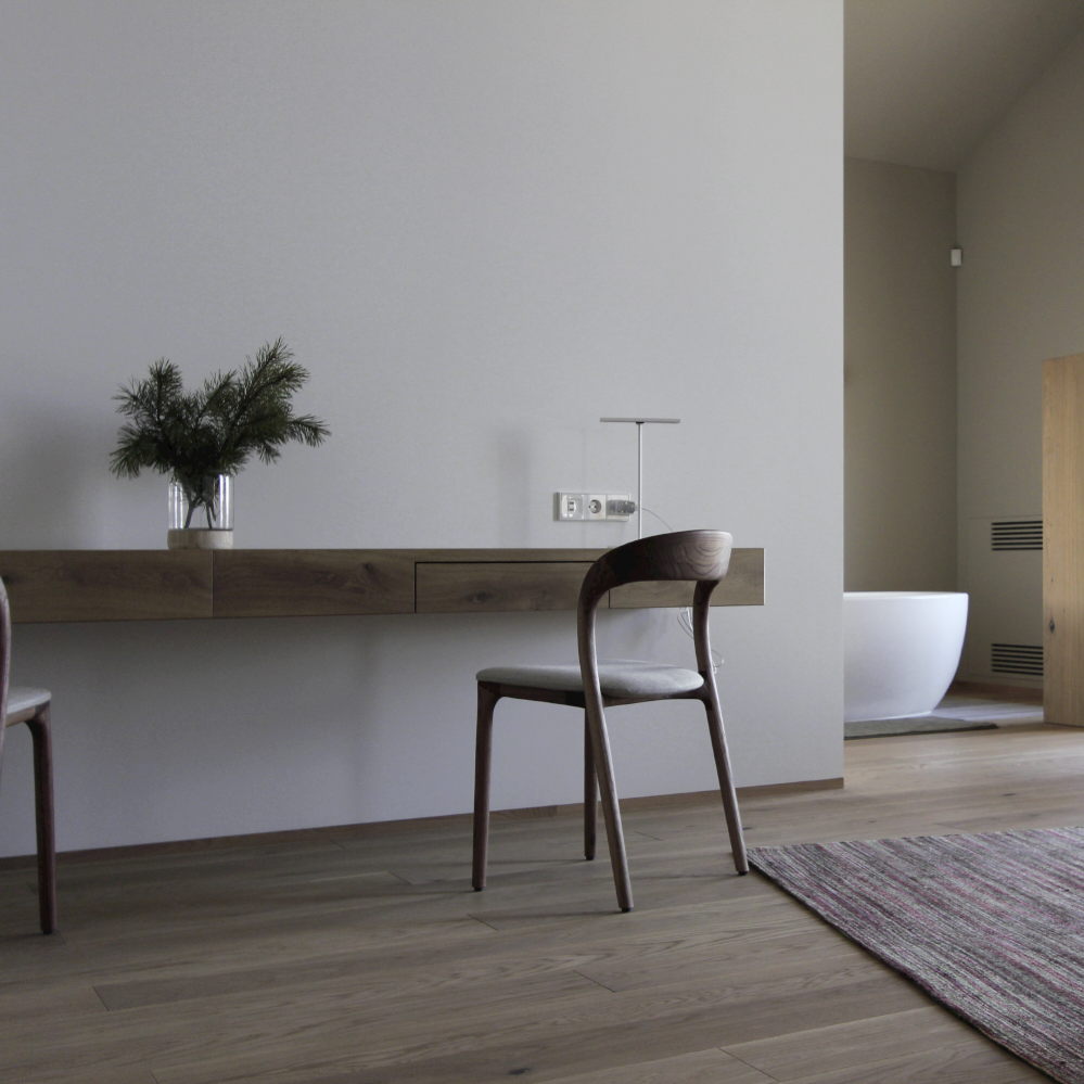 Stackable Curved Wooden Chair – Code: CH5 - Image 4